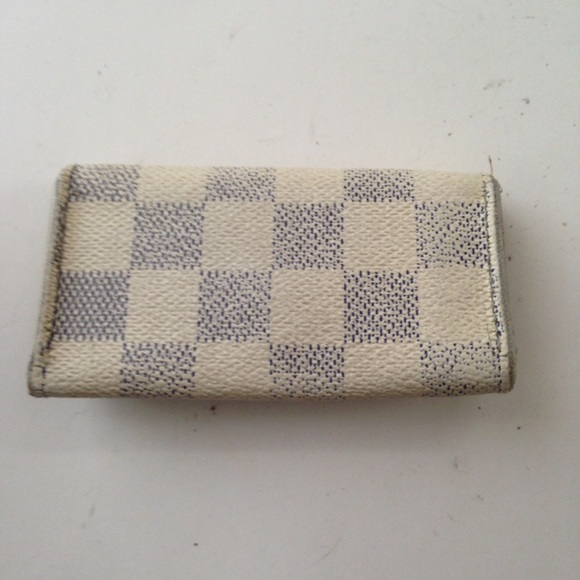 Louis Vuitton, Damier Azuzr 4-Hooks Key Case - Picture 5 of 9